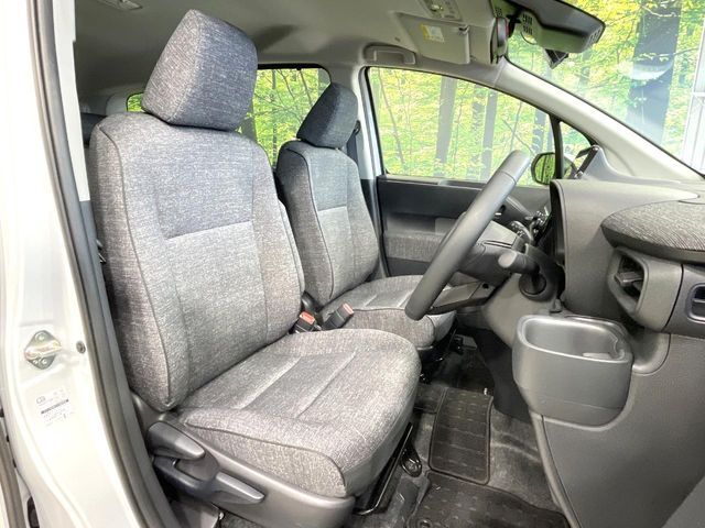 TOYOTA SIENTA HYBRID 2025 Image 31