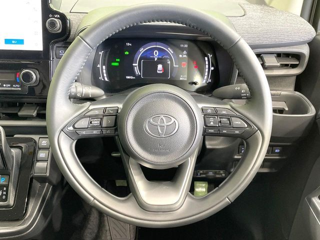 TOYOTA SIENTA HYBRID 2025 Image 31