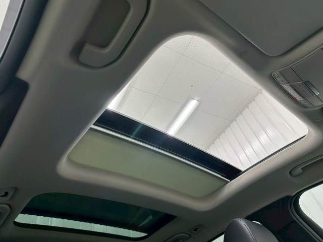 MERCEDES BENZ GLC CL 2019 Image 31