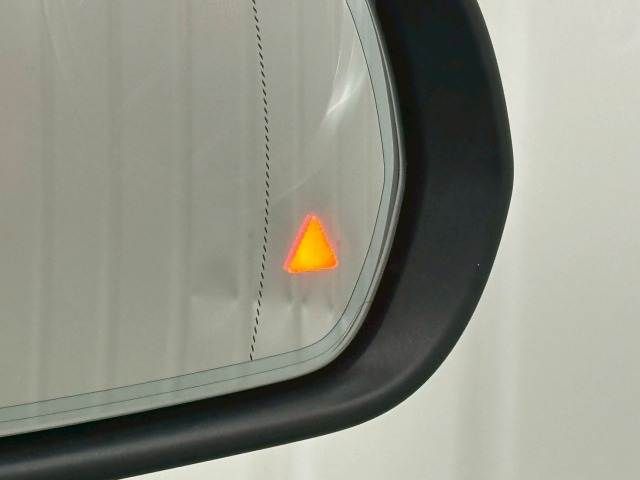 MERCEDES BENZ GLC CL 2019 Image 31