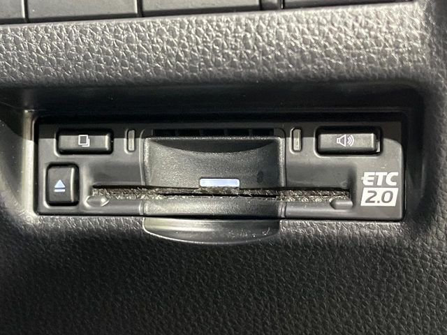 TOYOTA HARRIER HYBRID 2023 Image 31