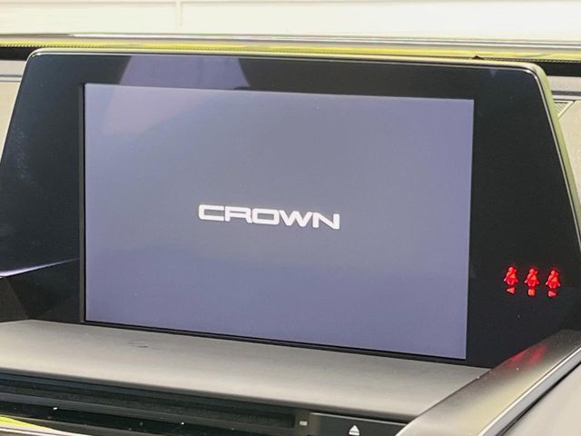 TOYOTA CROWN SEDAN HYBRID 2019 Image 31