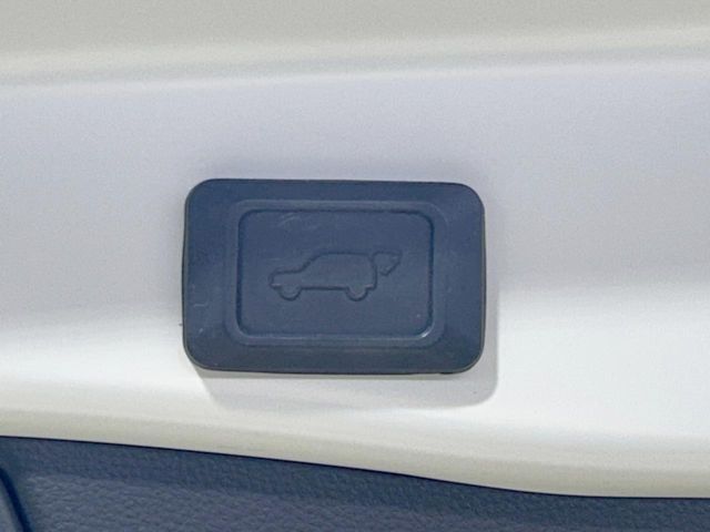TOYOTA RAV4 HYBRID 4WD 2020 Image 31