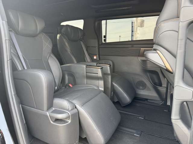 TOYOTA VELLFIRE  HYBRID 4WD 2024 Image 31