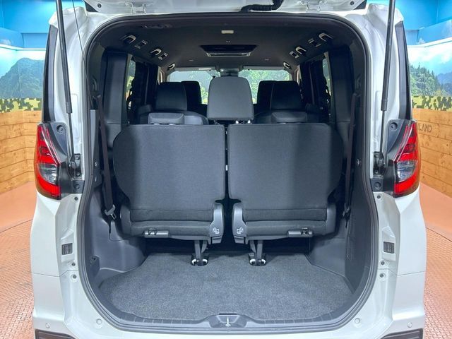 TOYOTA NOAH 2022 Image 31