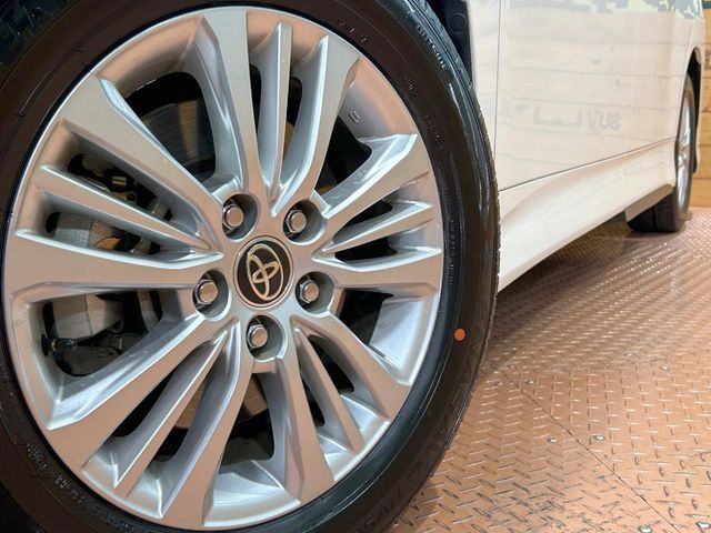 TOYOTA NOAH 2022 Image 31