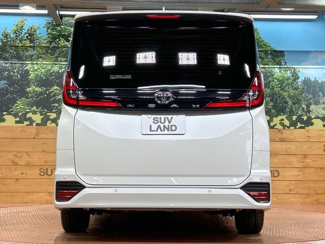 TOYOTA NOAH 2022 Image 31
