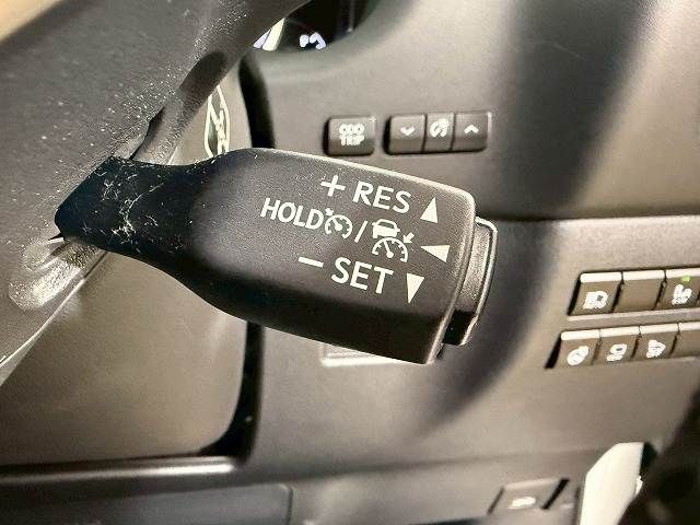 TOYOTA LEXUS NX300H AWD 2018 Image 31