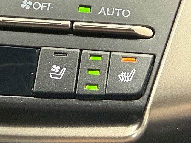 TOYOTA LEXUS NX300H AWD 2018 Image 31