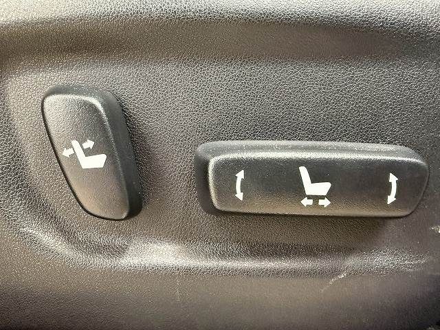 TOYOTA LEXUS NX300H AWD 2018 Image 31