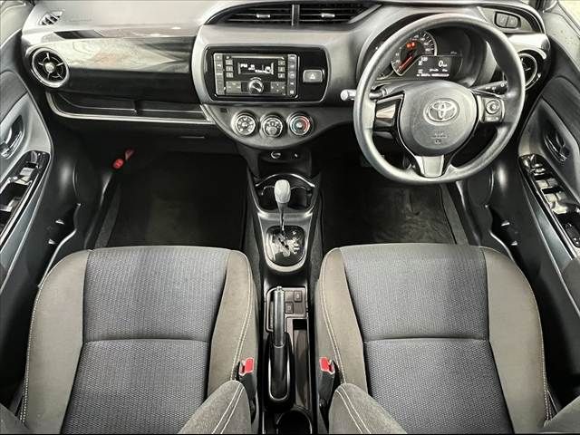 TOYOTA VITZ 2017 Image 31