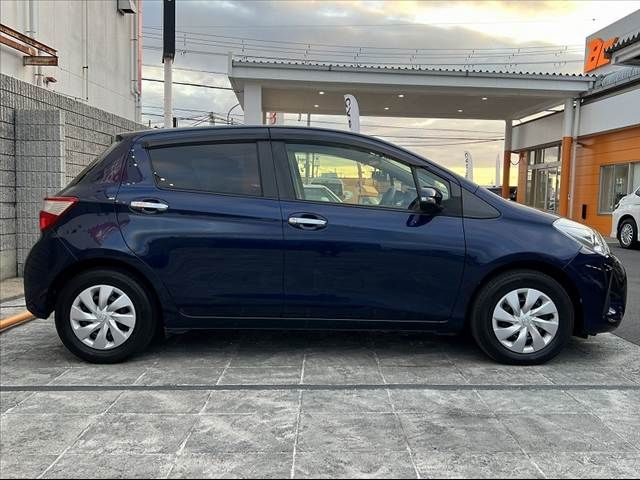TOYOTA VITZ 2017 Image 31