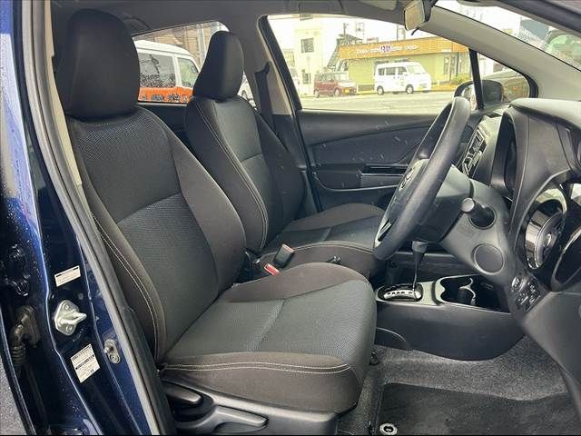 TOYOTA VITZ 2017 Image 31