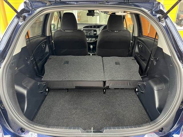 TOYOTA VITZ 2017 Image 31