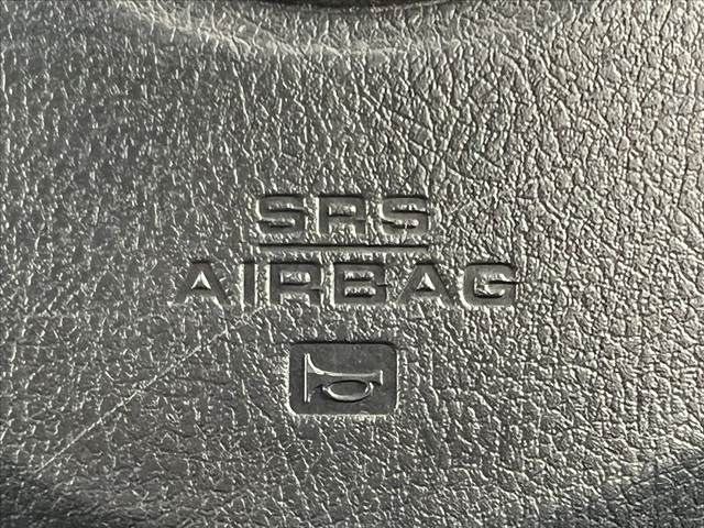 TOYOTA VITZ 2017 Image 31