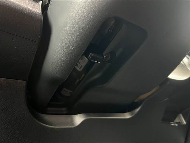 TOYOTA VITZ 2017 Image 31