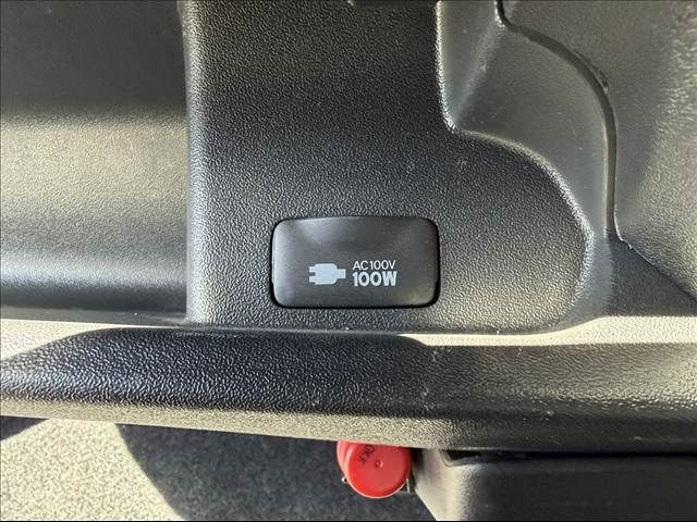 TOYOTA HIACE VAN 2WD 2021 Image 31