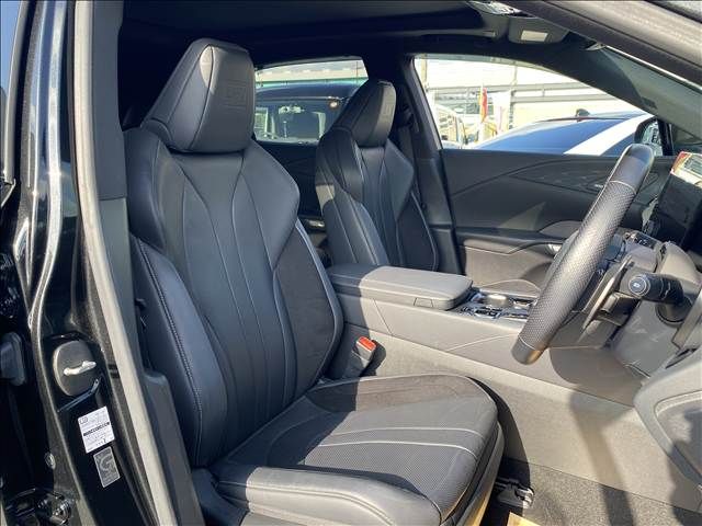 TOYOTA LEXUS RX500H 2023 Image 31