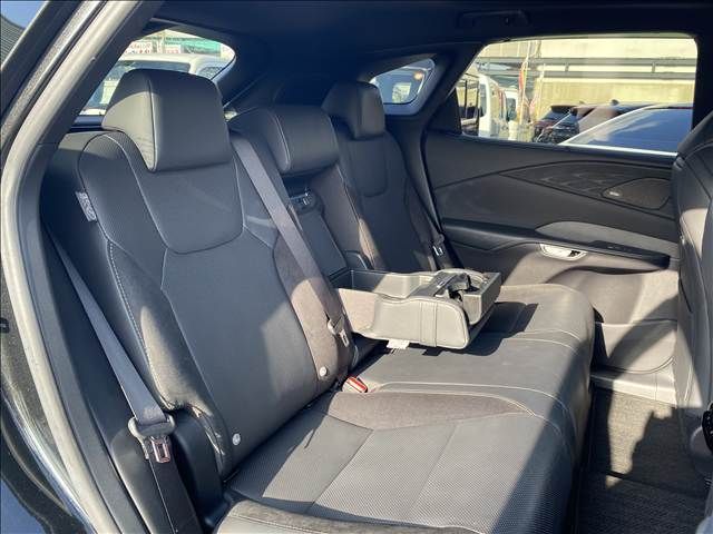 TOYOTA LEXUS RX500H 2023 Image 31
