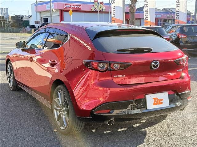 MAZDA 3 FASTBACK 2019 Image 31