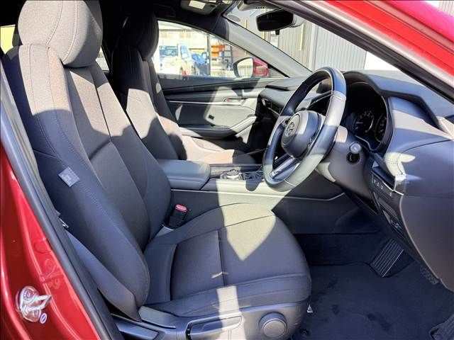 MAZDA 3 FASTBACK 2019 Image 31