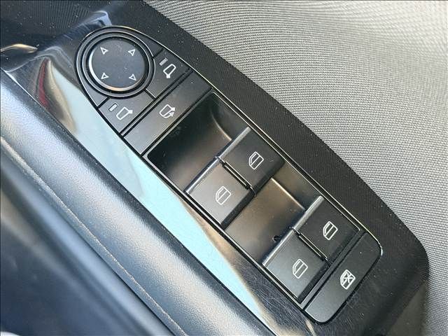 MAZDA 3 FASTBACK 2019 Image 31