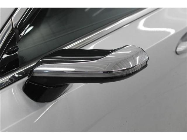 TOYOTA LEXUS ES300H 2019 Image 31