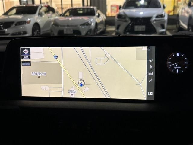 TOYOTA LEXUS ES300H 2019 Image 31