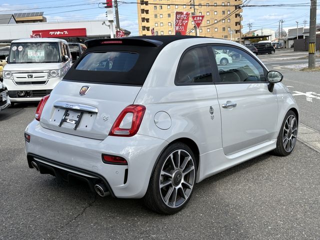 FIAT ABARTH 595C 2019 Image 31