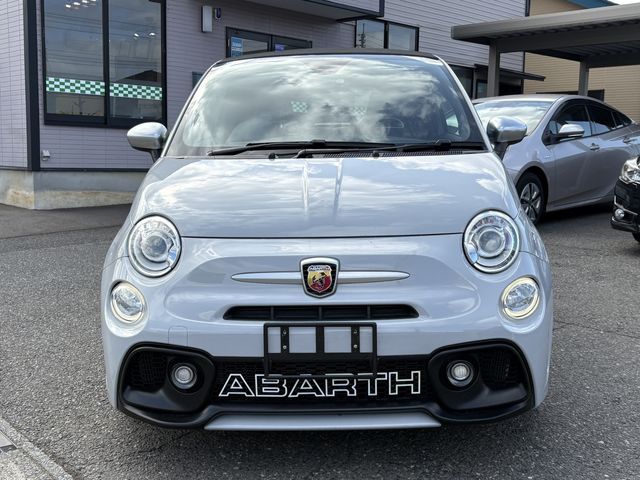 FIAT ABARTH 595C 2019 Image 31