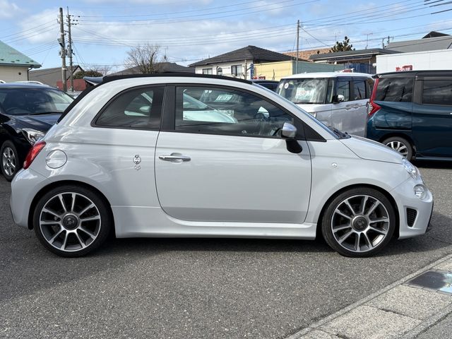 FIAT ABARTH 595C 2019 Image 31