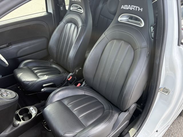 FIAT ABARTH 595C 2019 Image 31