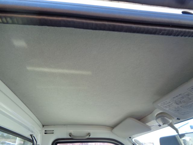 DAIHATSU HIJET TRUCK 4WD 2011 Image 31