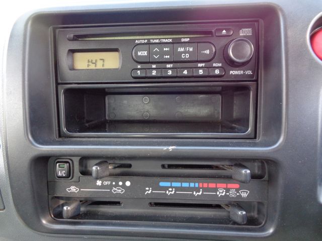 DAIHATSU HIJET TRUCK 4WD 2011 Image 31