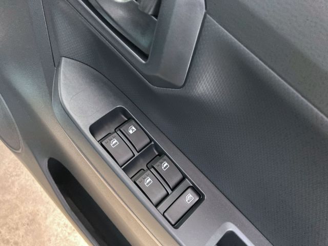 DAIHATSU MIRA E:S 2025 Image 31