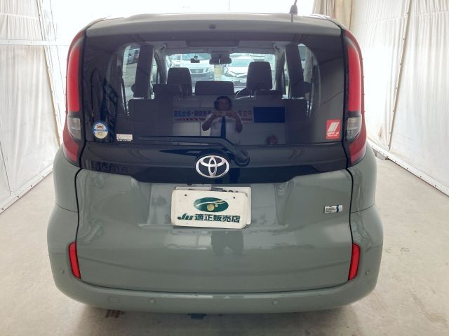 TOYOTA SIENTA HYBRID 2023 Image 31
