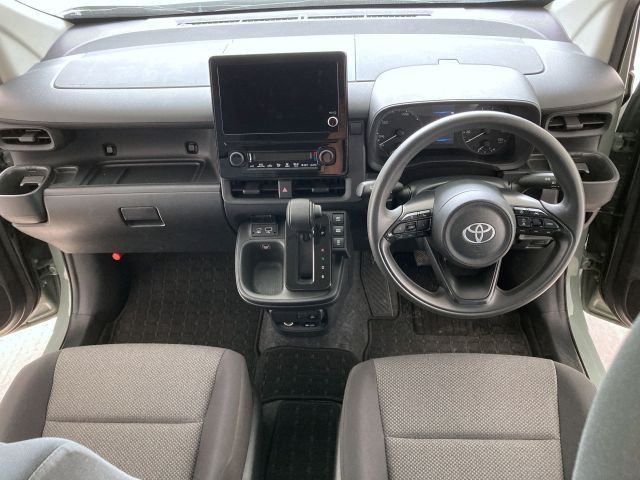 TOYOTA SIENTA HYBRID 2023 Image 31