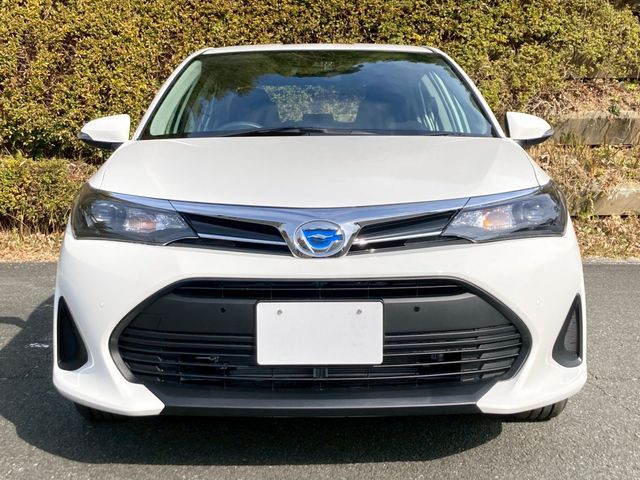 TOYOTA COROLLA AXIO HYBRID 2026 Image 31
