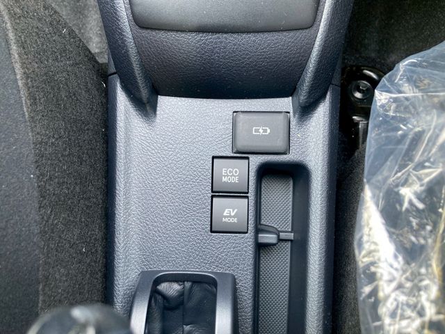 TOYOTA COROLLA AXIO HYBRID 2026 Image 31