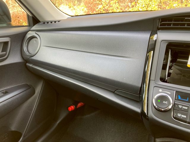 TOYOTA COROLLA AXIO HYBRID 2026 Image 31