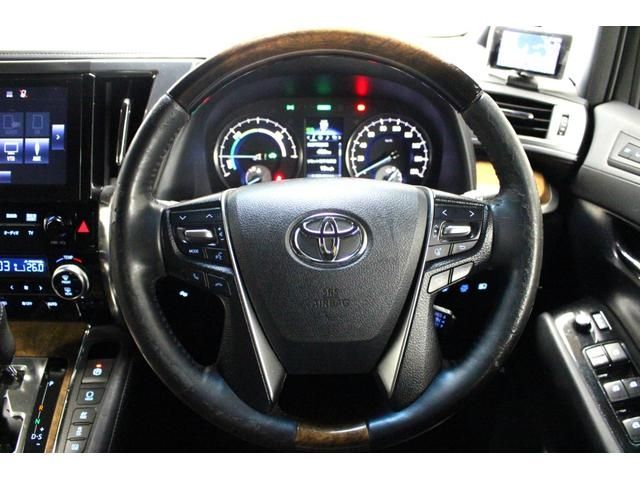 TOYOTA ALPHARD HYBRID 4WD 2016 Image 31
