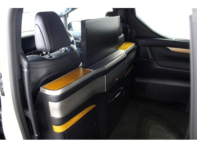 TOYOTA ALPHARD HYBRID 4WD 2016 Image 31