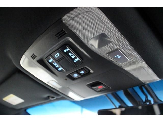 TOYOTA ALPHARD HYBRID 4WD 2016 Image 31