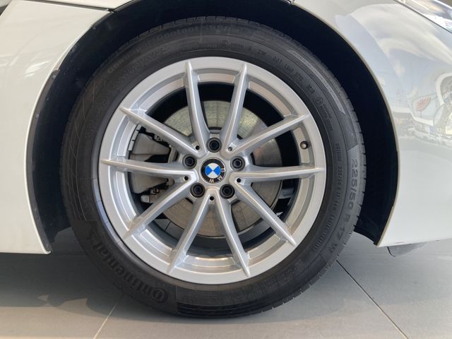 BMW Z4 2019 Image 31