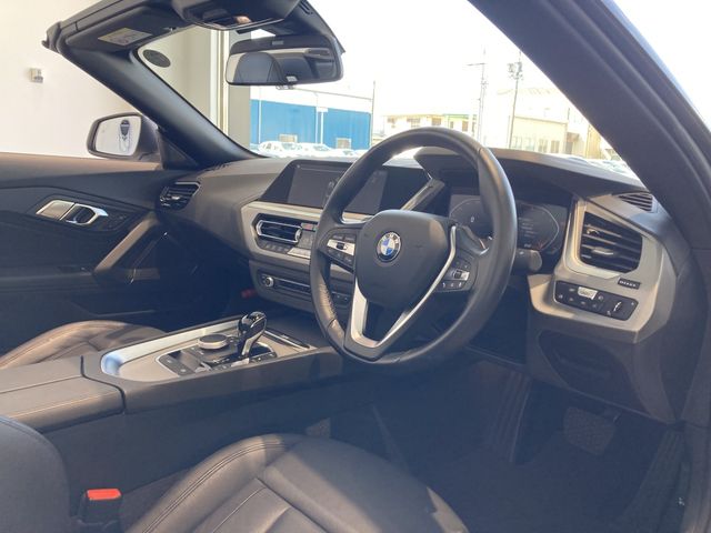 BMW Z4 2019 Image 31