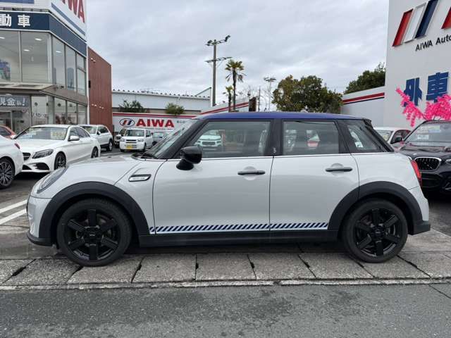BMW MINI COOPER D 5DOOR 2022 Image 31