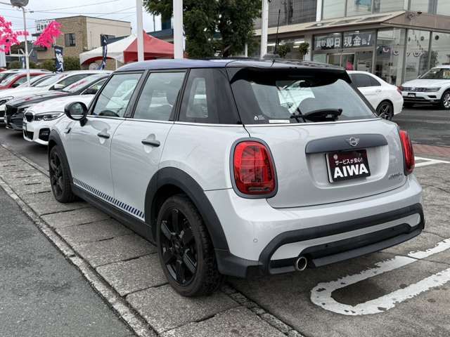 BMW MINI COOPER D 5DOOR 2022 Image 31