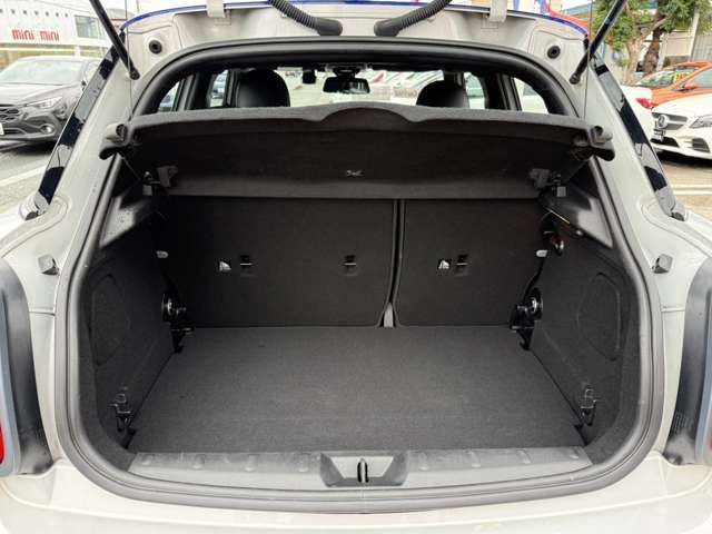 BMW MINI COOPER D 5DOOR 2022 Image 31