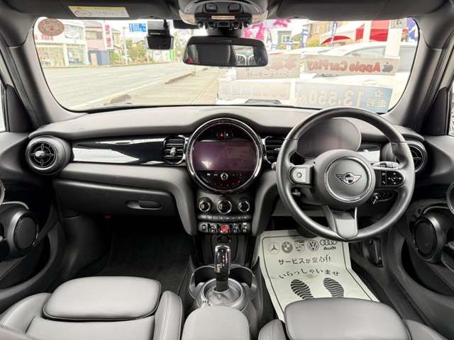 BMW MINI COOPER D 5DOOR 2022 Image 31