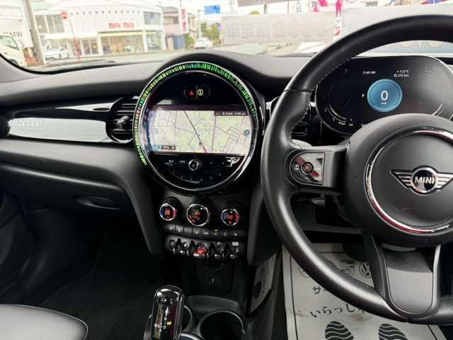 BMW MINI COOPER D 5DOOR 2022 Image 31